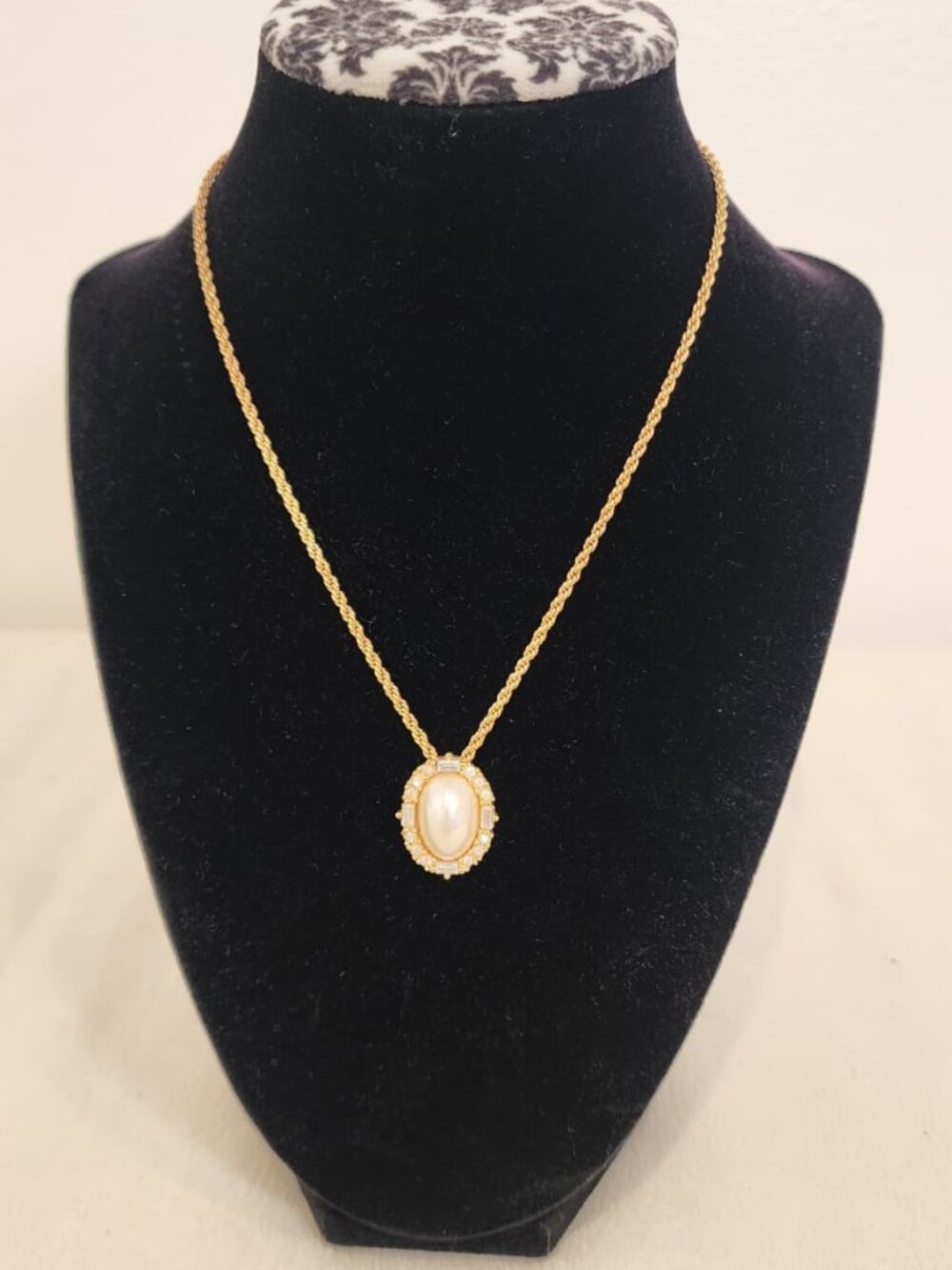 Christian Dior Pearl Gold-tone pendant necklace
